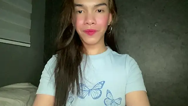 Snapshot of Misselliefayexxx chatting on 10/10/25, 07:35 Misselliefayexxx online show from 10/10/25, 07:35