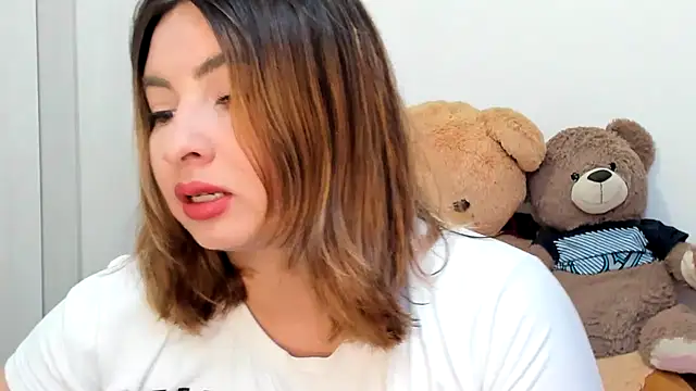 Snapshot of ADHARAMILLER__1111 chatting on 09/17/25, 10:33 ADHARAMILLER  1111 online show from 09/17/25, 10:33