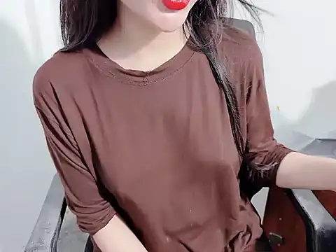 Snapshot of Bino119 chatting on 09/25/25, 12:42 Bino119 online show from 09/25/25, 12:42