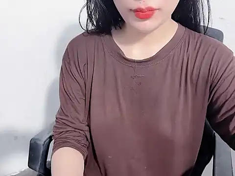 Snapshot of Bino119 chatting on 10/06/25, 01:52 Bino119 online show from 10/06/25, 01:52