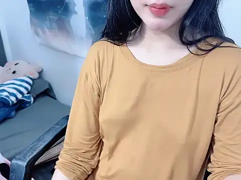 Snapshot of Bino119 chatting on 10/16/25, 02:07 Bino119 online show from 10/16/25, 02:07