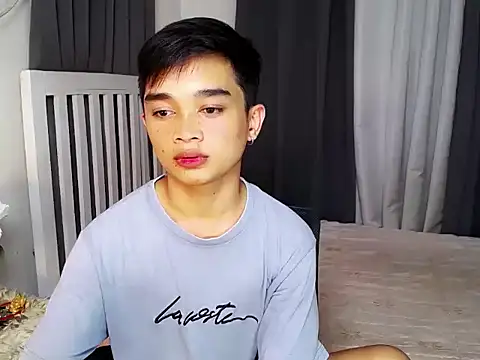 Snapshot of sexysam14 chatting on 11/06/25, 07:53 sexysam14 online show from 11/06/25, 07:53