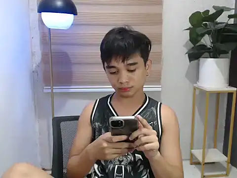 Snapshot of sexysam14 chatting on 11/13/25, 12:15 sexysam14 online show from 11/13/25, 12:15