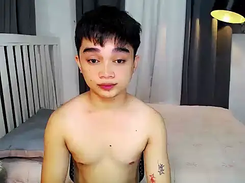 Snapshot of sexysam14 chatting on 02/03/26, 02:22 sexysam14 online show from 02/03/26, 02:22
