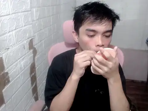 Snapshot of sexysam14 chatting on 05/27/26, 12:24 sexysam14 online show from 05/27/26, 12:24