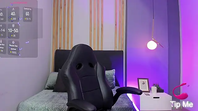 ivy collins  online show from 10/05/25, 09:02