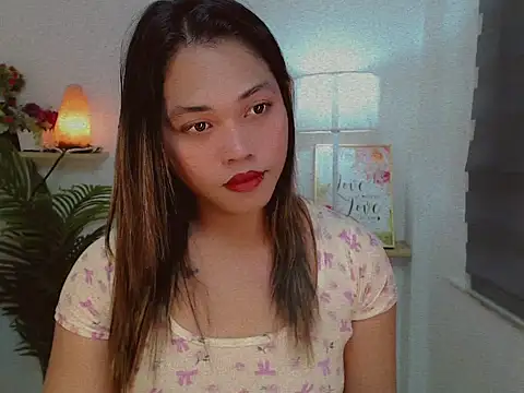 Snapshot of scarlett_brownx69 chatting on 09/20/25, 11:33 scarlett brownx69 online show from 09/20/25, 11:33