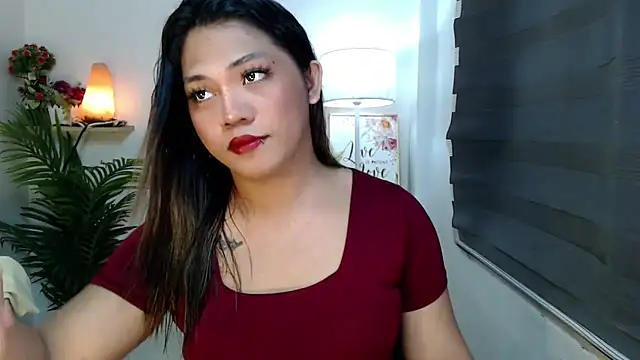 Snapshot of scarlett_brownx69 chatting on 10/25/25, 11:07 scarlett brownx69 online show from 10/25/25, 11:07