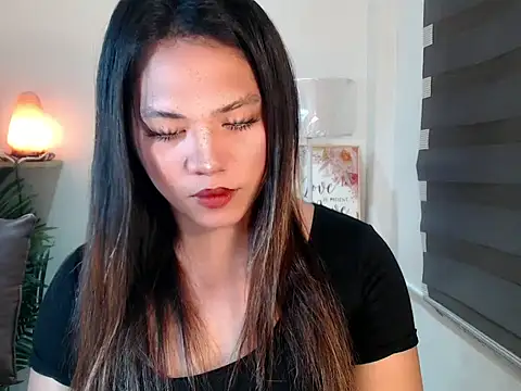 Snapshot of scarlett_brownx69 chatting on 06/06/26, 05:01 scarlett brownx69 online show from 06/06/26, 05:01