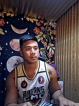 Snapshot of mr_dave chatting on 12/15/25, 11:14 mr dave online show from 12/15/25, 11:14