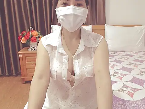 Snapshot of ruby_8x chatting on 10/08/25, 07:33 ruby 8x online show from 10/08/25, 07:33