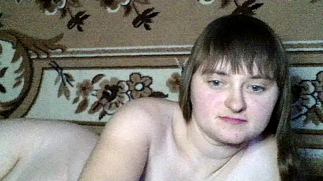 Snapshot of LuckyLust11 chatting on 10/11/25, 03:21 LuckyLust11 online show from 10/11/25, 03:21