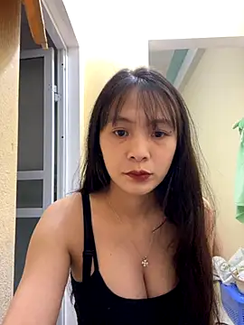 Snapshot of Aghenh chatting on 11/12/25, 04:07 Aghenh online show from 11/12/25, 04:07