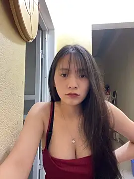 Snapshot of Aghenh chatting on 11/15/25, 06:15 Aghenh online show from 11/15/25, 06:15