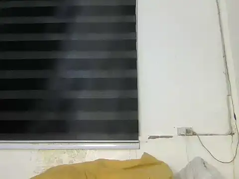 Snapshot of yummy_mia chatting on 06/21/26, 12:41 yummy mia online show from 06/21/26, 12:41