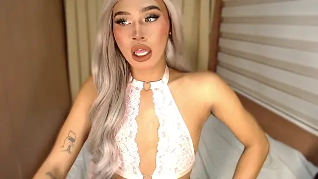 Snapshot of _tipsandchips chatting on 09/26/25, 06:12  tipsandchips online show from 09/26/25, 06:12