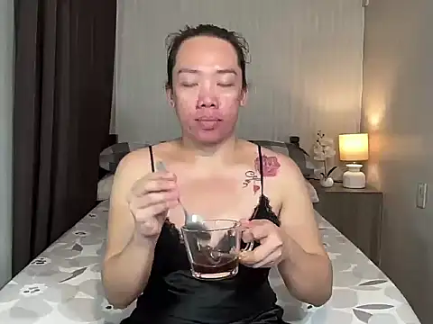 Hotseductivests online show from 08/06/26, 04:14
