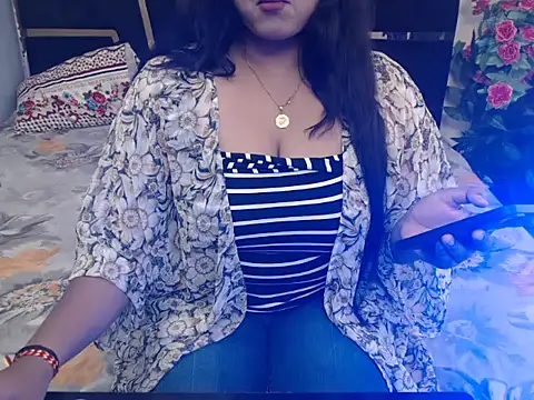 Snapshot of yours-ishika chatting on 09/09/25, 05:18 yours-ishika online show from 09/09/25, 05:18