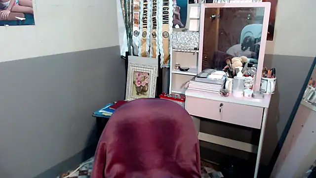 Snapshot of miya_khali chatting on 10/30/25, 04:41 miya khali online show from 10/30/25, 04:41