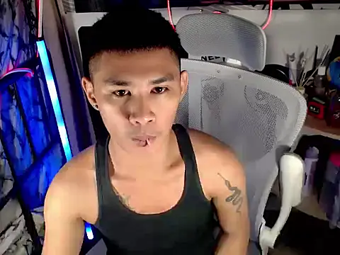 Snapshot of asianhardcock25 chatting on 02/27/26, 12:27 asianhardcock25 online show from 02/27/26, 12:27