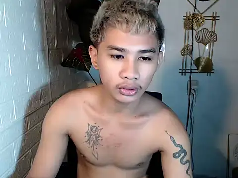 Snapshot of asianhardcock25 chatting on 04/11/26, 07:56 asianhardcock25 online show from 04/11/26, 07:56