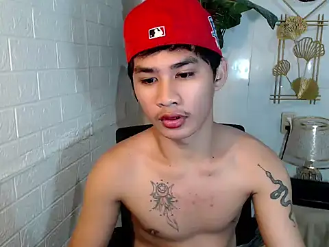 Snapshot of asianhardcock25 chatting on 06/15/26, 01:46 asianhardcock25 online show from 06/15/26, 01:46