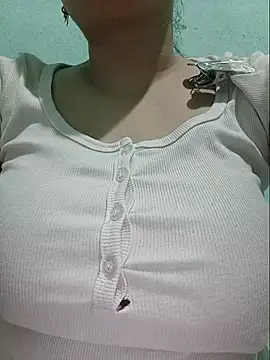 Shiny Babe online show from 05/26/26, 08:10