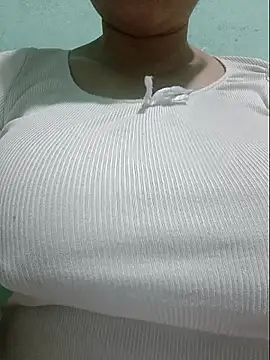 Shiny Babe online show from 06/16/26, 03:03