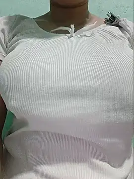 Shiny Babe online show from 06/29/26, 07:58