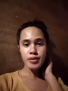 Snapshot of mika_walker chatting on 10/28/25, 11:58 mika walker online show from 10/28/25, 11:58