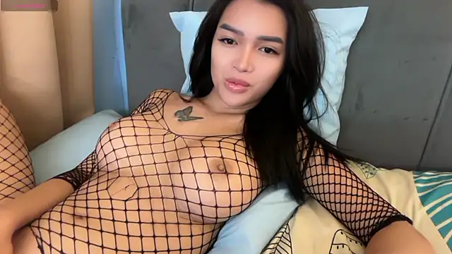 Snapshot of _agatha143_ chatting on 04/14/26, 03:12 agatha143 online show from 04/14/26, 03:12