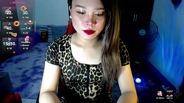 Snapshot of Urassiansweetcummer chatting on 02/16/26, 02:40 Urassiansweetcummer online show from 02/16/26, 02:40