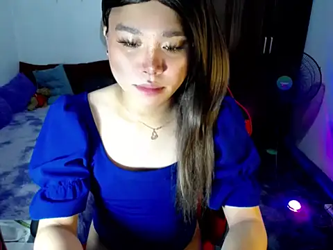 Snapshot of Urassiansweetcummer chatting on 03/13/26, 06:09 Urassiansweetcummer online show from 03/13/26, 06:09
