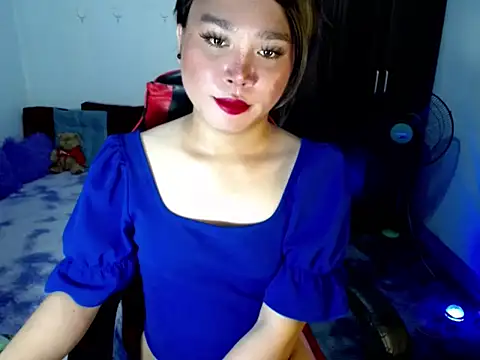 Snapshot of Urassiansweetcummer chatting on 04/11/26, 02:38 Urassiansweetcummer online show from 04/11/26, 02:38
