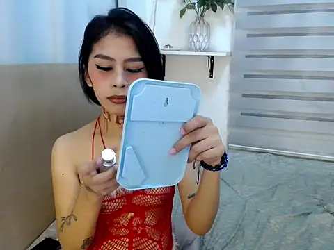 Snapshot of bebe_lahermosa chatting on 09/13/25, 04:29 bebe lahermosa online show from 09/13/25, 04:29