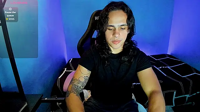 Maximiliano scoott   online show from 09/17/25, 03:41