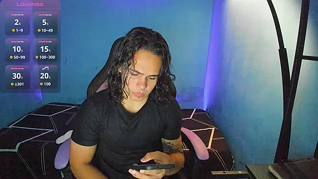 Maximiliano scoott   online show from 10/15/25, 06:52