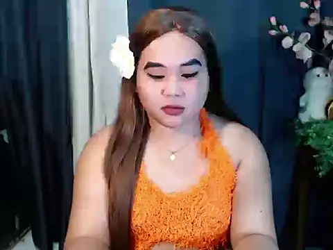 Snapshot of queen_staceyy chatting on 12/22/25, 10:07 queen staceyy online show from 12/22/25, 10:07