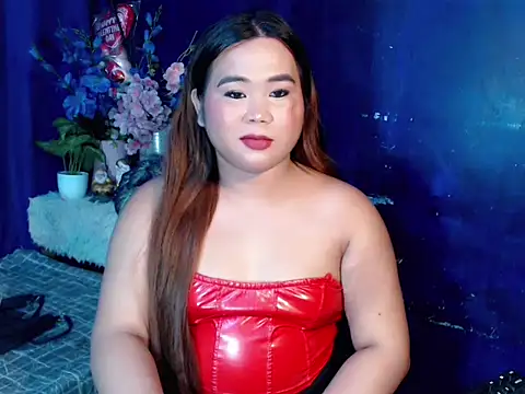 Snapshot of queen_staceyy chatting on 02/03/26, 02:21 queen staceyy online show from 02/03/26, 02:21