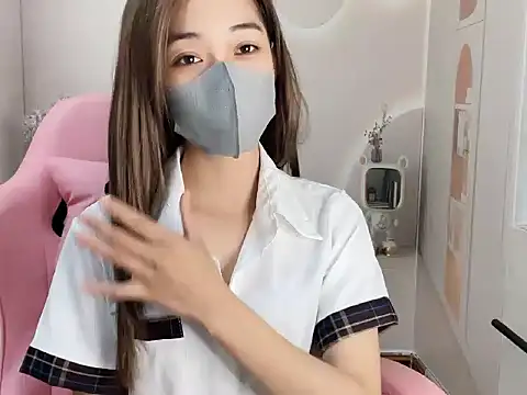 Snapshot of _KiuAnh_22 chatting on 12/05/25, 08:01 KiuAnh 22 online show from 12/05/25, 08:01