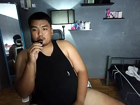 amanda vuitton online show from 09/10/25, 05:13
