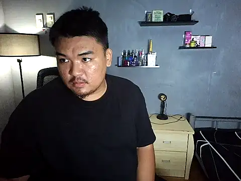 amanda vuitton online show from 09/14/25, 06:29