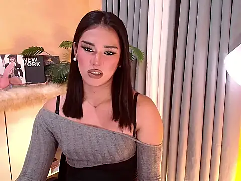 Snapshot of magnificent_kitana chatting on 02/26/26, 05:45 magnificent kitana online show from 02/26/26, 05:45