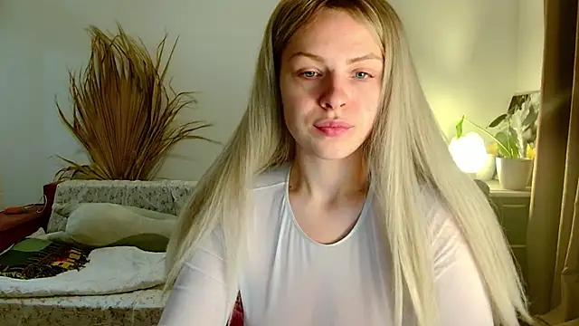 babylilly00 online show from 11/18/25, 05:17