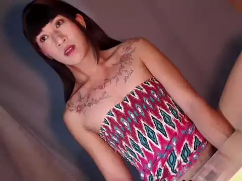 Xyourstellafox online show from 11/30/25, 08:57