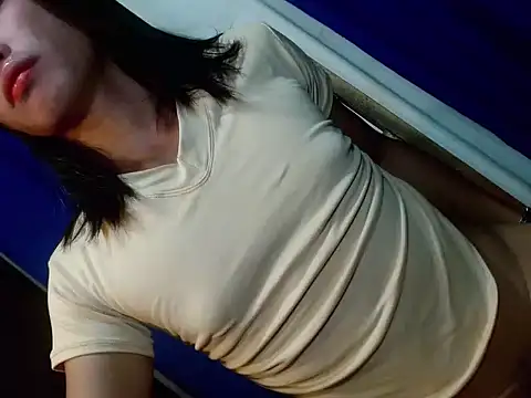 Snapshot of urhotty_megss chatting on 03/09/26, 12:03 urhotty megss online show from 03/09/26, 12:03
