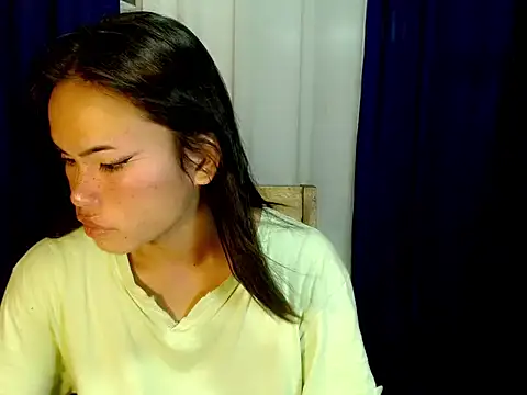 Snapshot of urhotty_megss chatting on 03/19/26, 12:36 urhotty megss online show from 03/19/26, 12:36