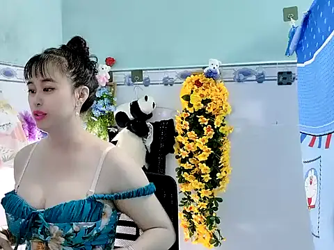 emgaixinhngoan online show from 09/22/25, 11:51