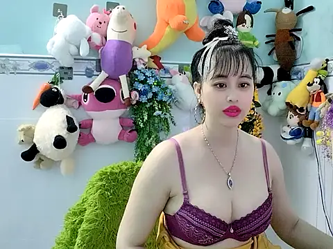 emgaixinhngoan online show from 10/14/25, 12:44