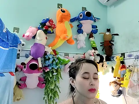 emgaixinhngoan online show from 11/25/25, 03:23